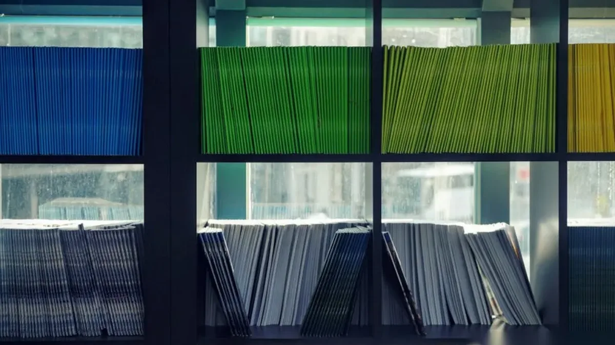 Reference shelves for patent research Which free AI patent search tools are genuinely usable?