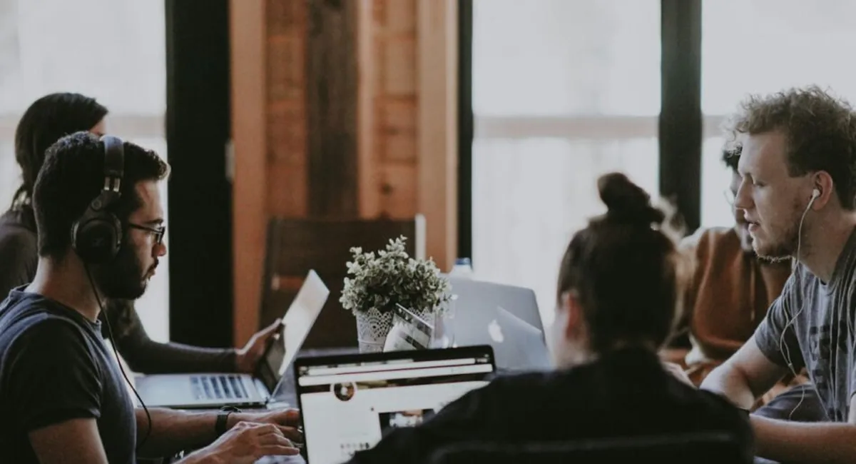 b2 AI sales tools team desk 2 What are the best AI sales tools right now?