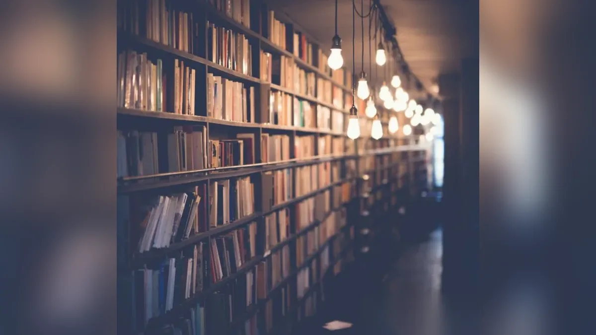 b2 legal agent law library shelves 1 Comparison chart of the best AI agent for legal: Harvey, CoCounsel, Lexis+ AI, Spellbook, Ironclad, EvenUp