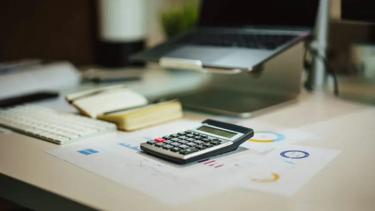 b3 best ai tools for excel 3 In-place agent or upload-and-chat analyst?