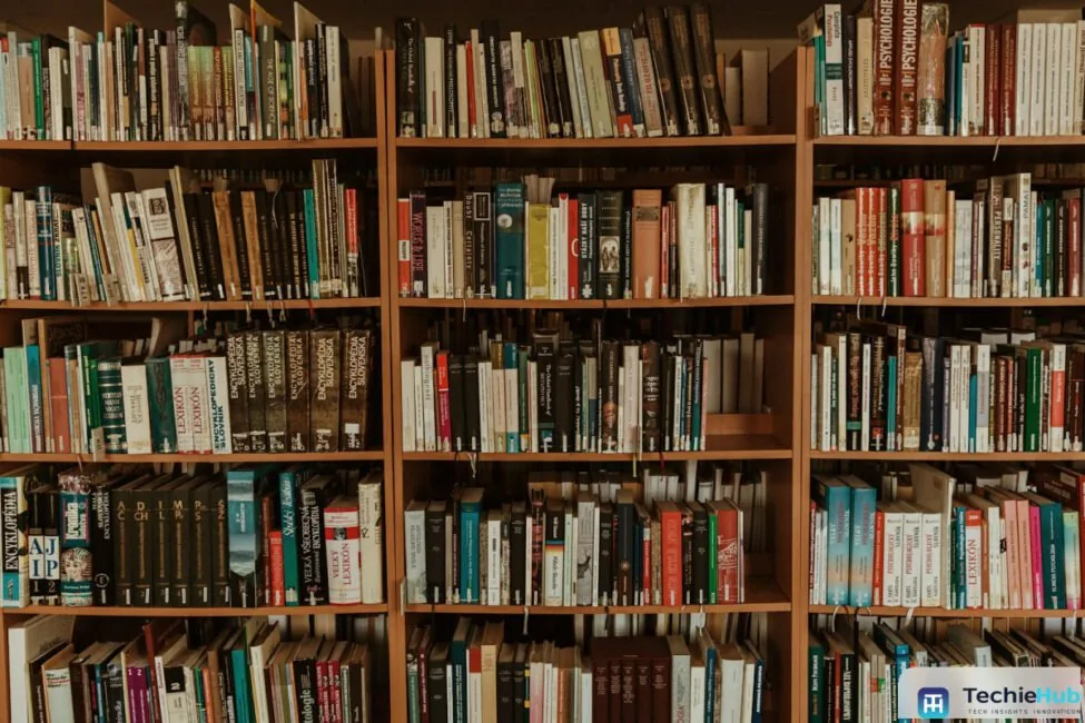 b2 AI research tools library stacks 3 Side-by-side comparison of AI Search Engines vs Academic Literature Tools — TechieHub infographic